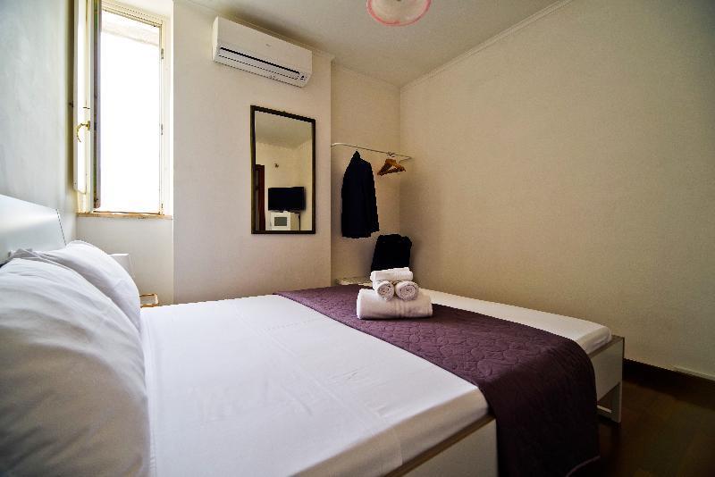 Bed And Travel Apartment Dogana Regia 15 サレルノ エクステリア 写真