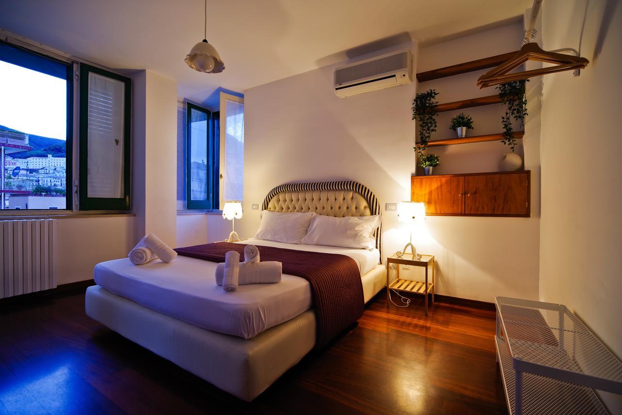Bed And Travel Apartment Dogana Regia 15 サレルノ エクステリア 写真